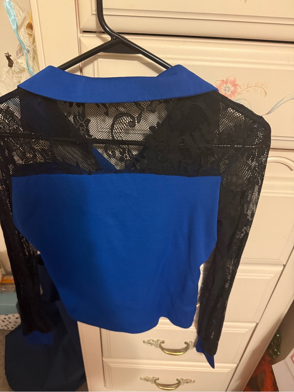 Blue Lace-Accent Collared Women's Top - Picture 2 of 6